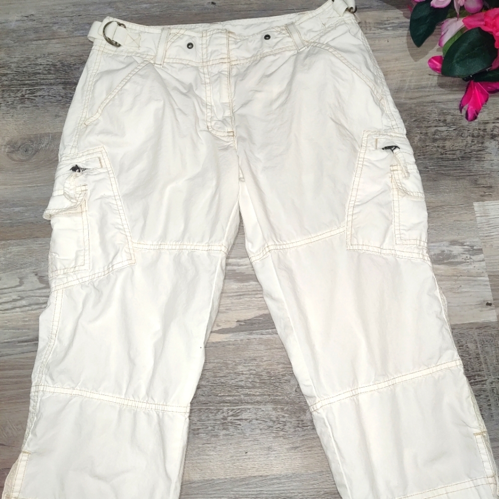 Faded Glory White Cargo Capris